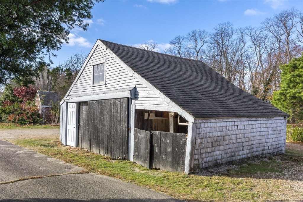 216 Main St