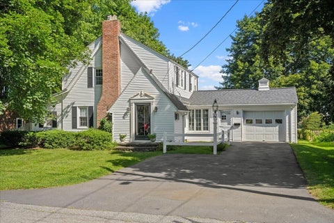 Photo of 28 Kenilworth Rd, Shrewsbury, MA 01545 (MLS # 73566111)