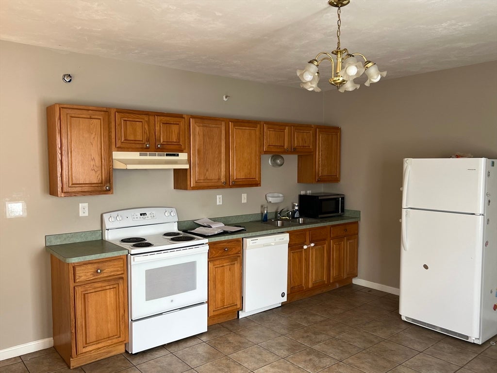 241-243 Main St 1