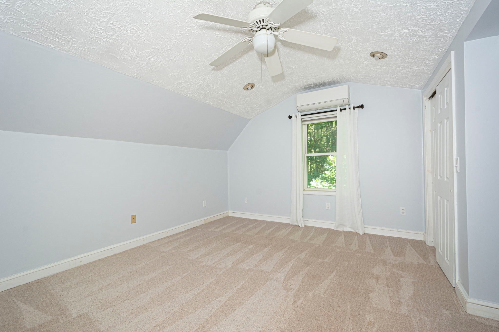 336 Pommogussett Rd, Rutland, MA Photo #15