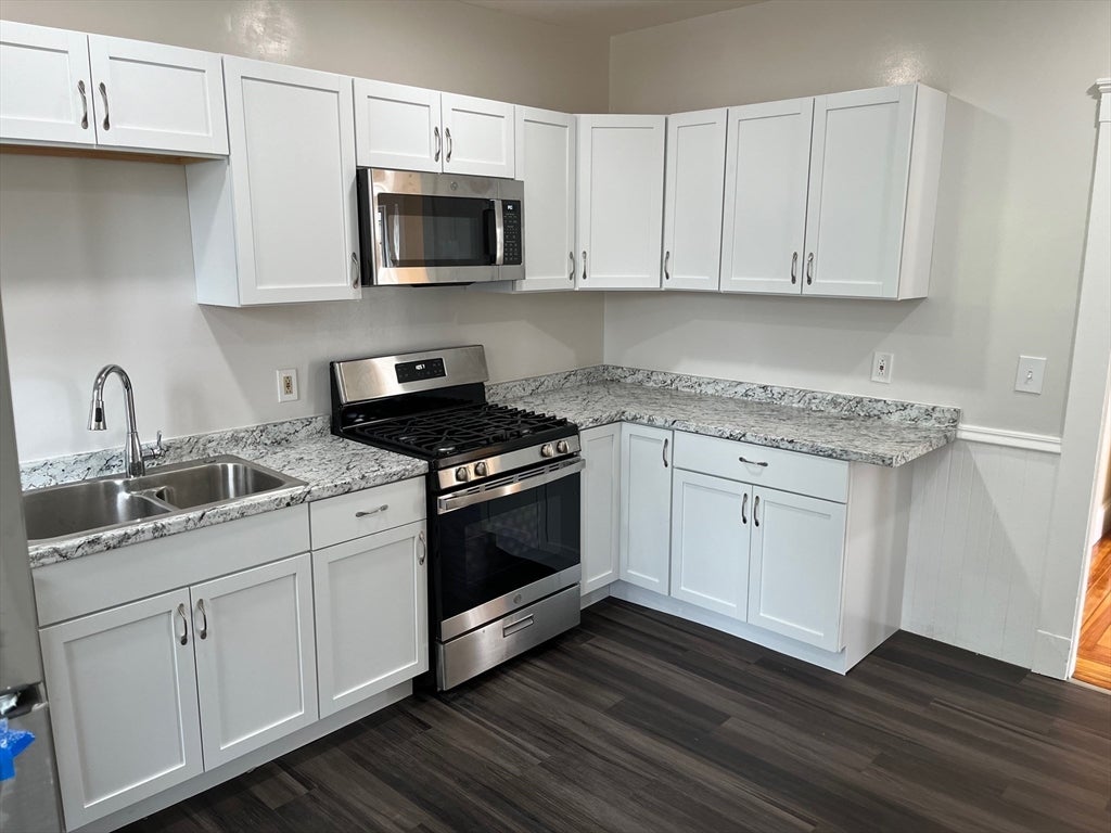 31 Barry St #2, Boston, MA, 31 Barry St #2, Boston, MA Photo #3