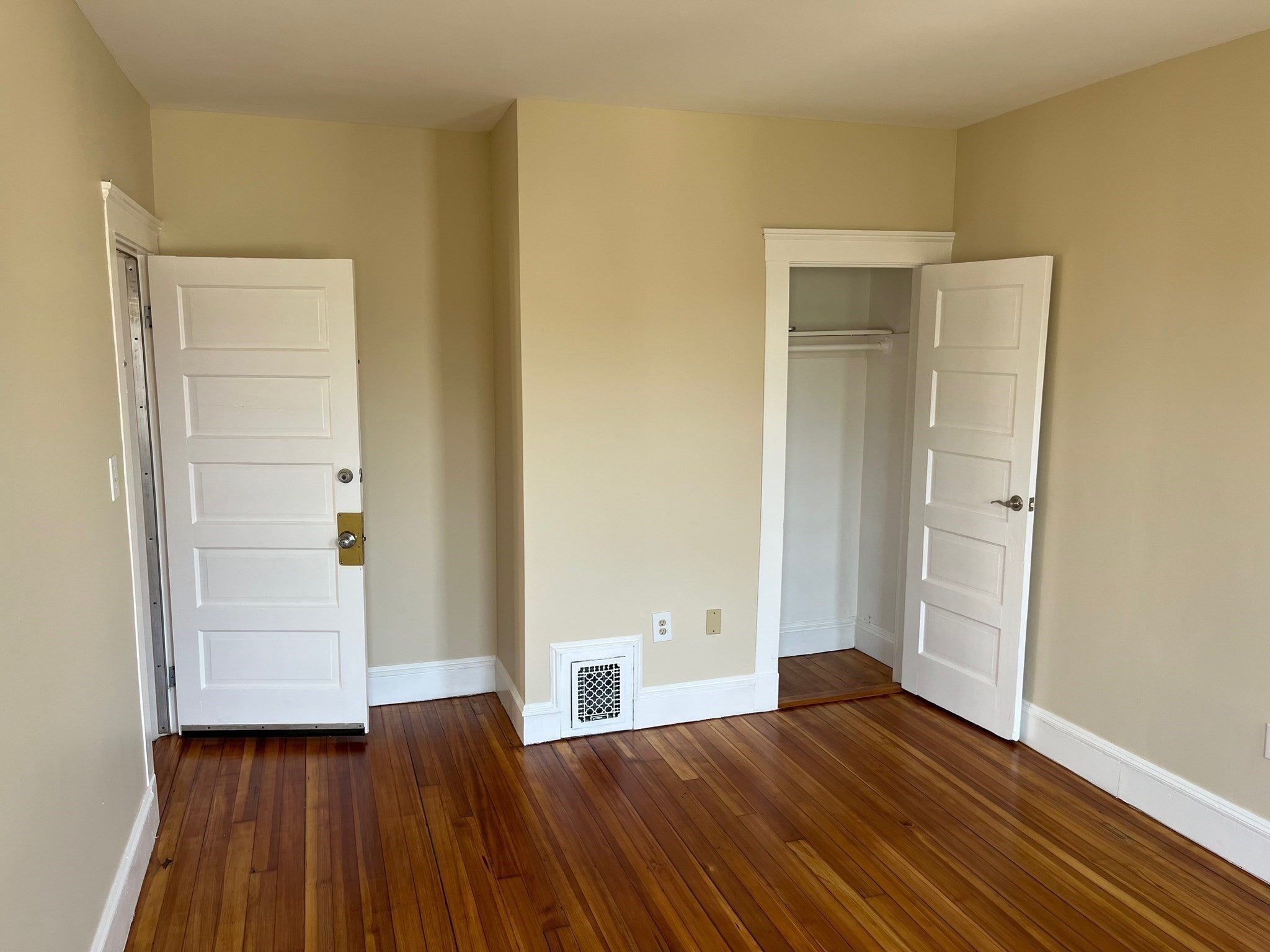 31 Barry St #2, Boston, MA Photo #15