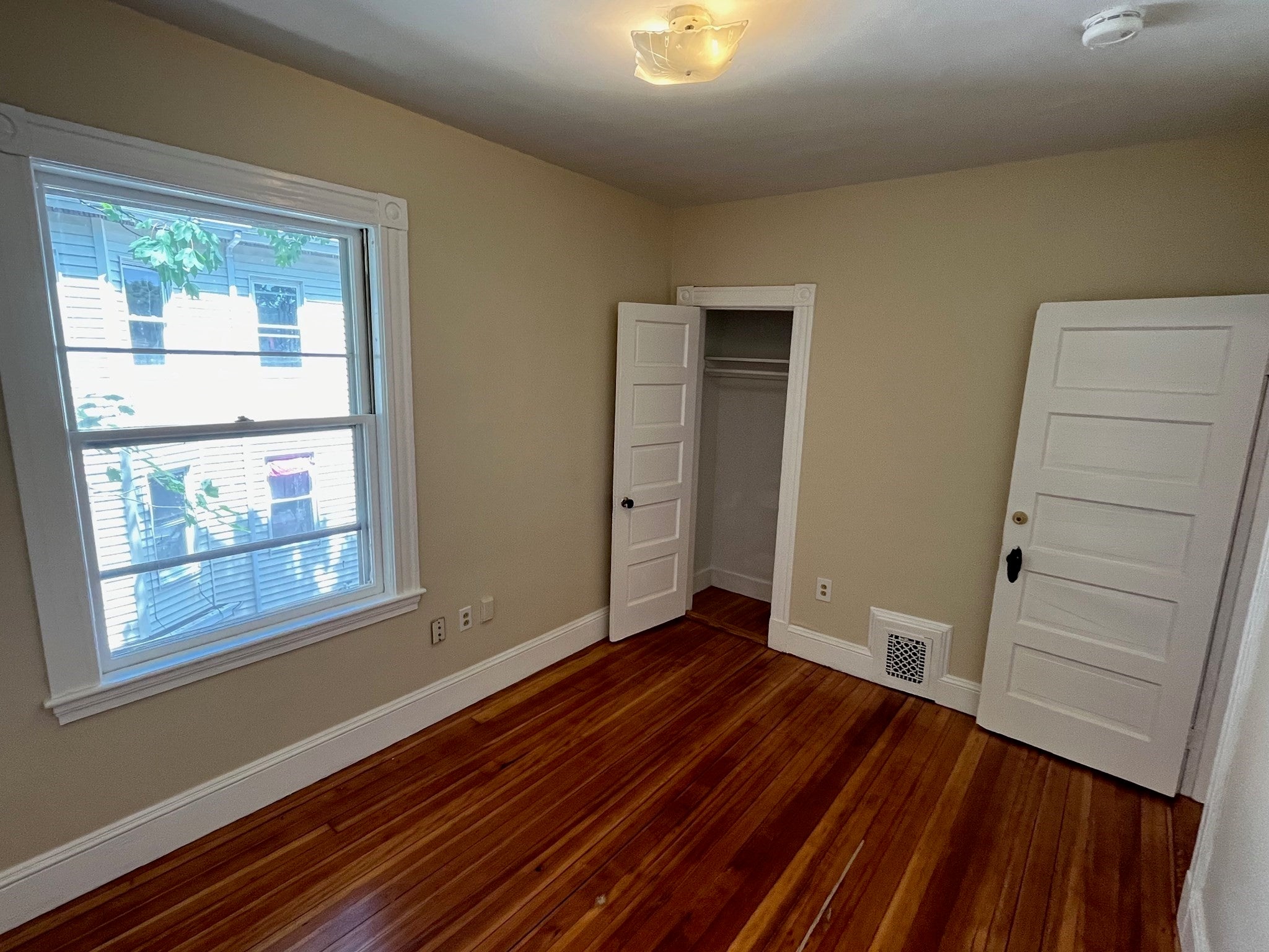 31 Barry St #2, Boston, MA Photo #20