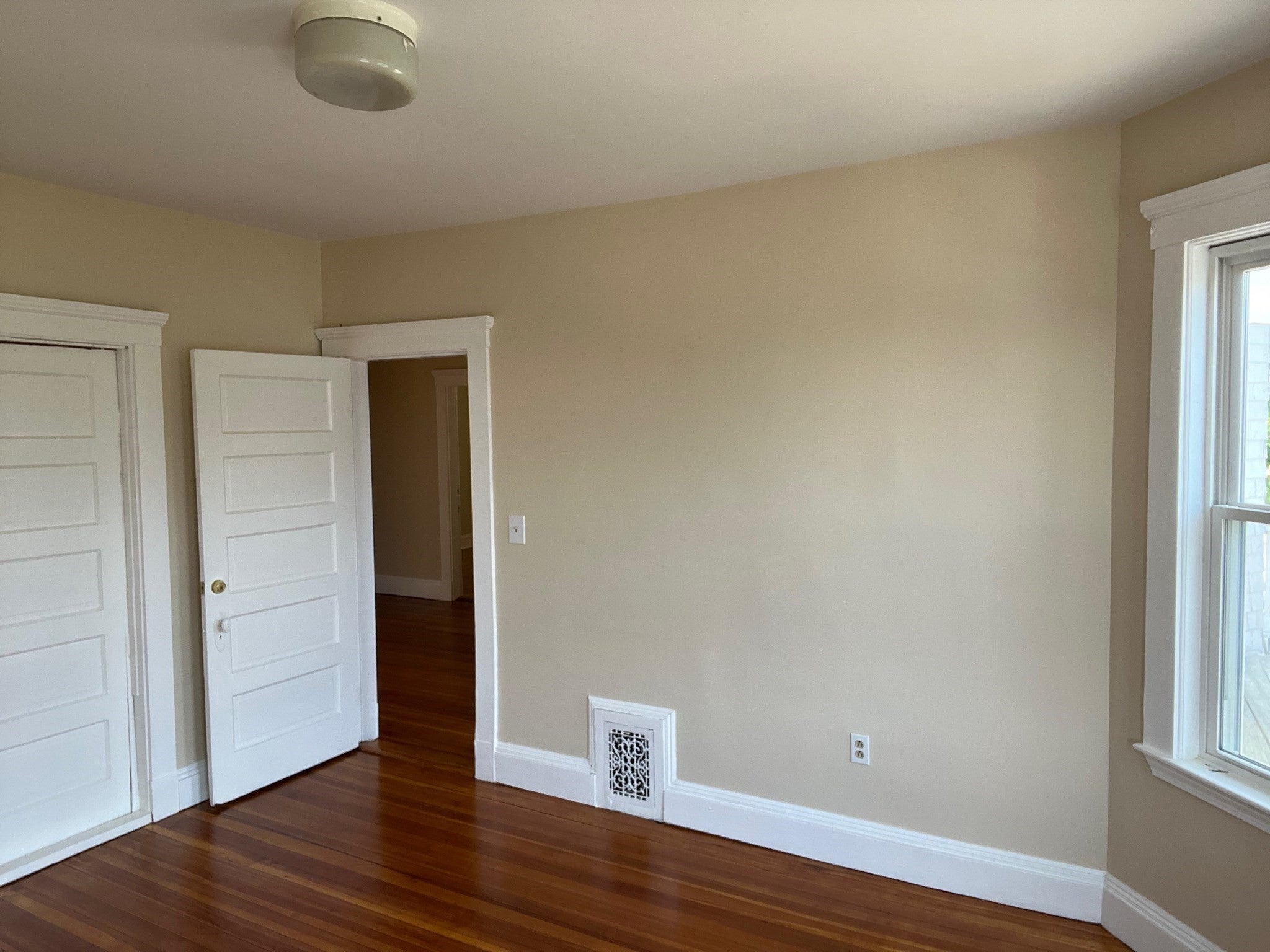 31 Barry St #2, Boston, MA Photo #11