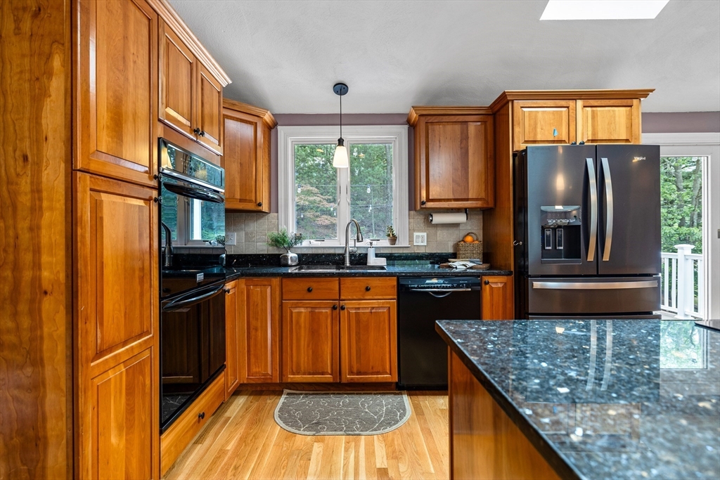 27 Blueberry Hill Rd