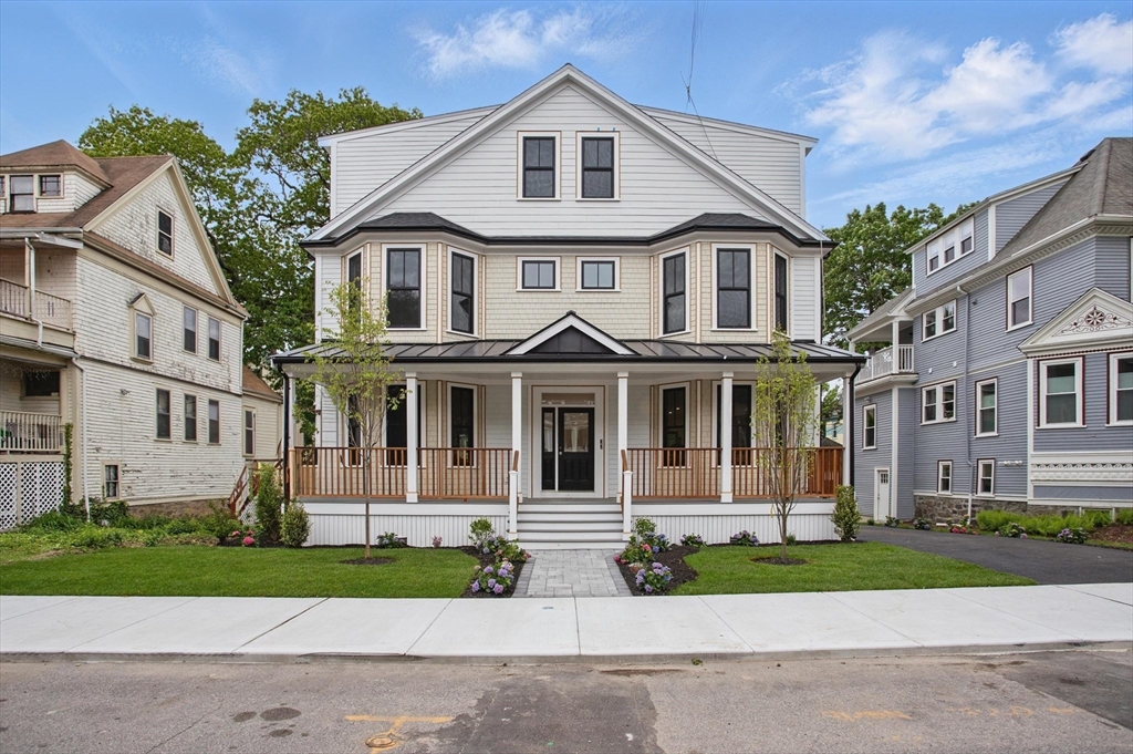 61 Lyndhurst Street 2