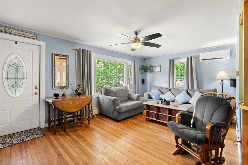 78 Lowell Rd, Pepperell, MA Photo #5