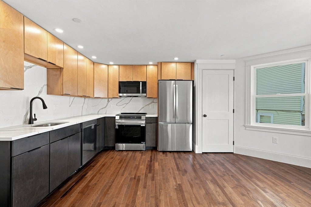 58 Granite Street #1, Gloucester, MA Photo #6