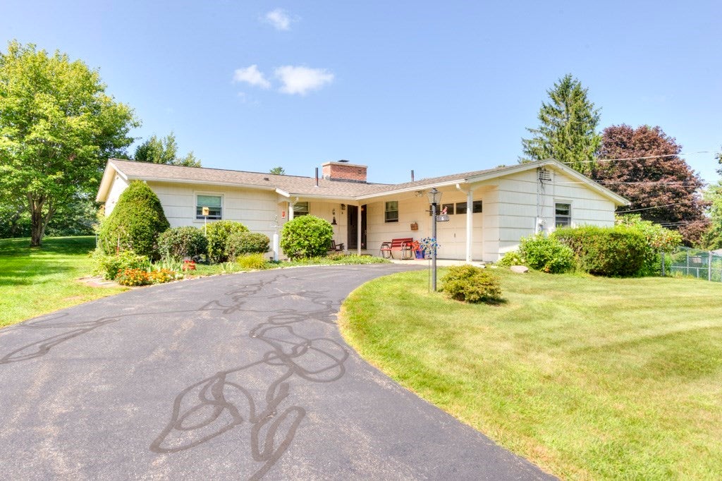 6 Burtenmar Circle, Paxton, MA Photo #1