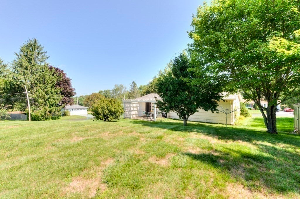 6 Burtenmar Circle, Paxton, MA Photo #7
