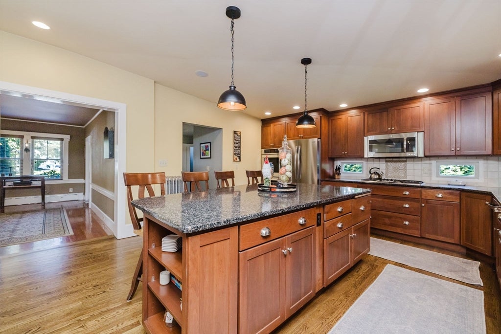 99 Pleasant St