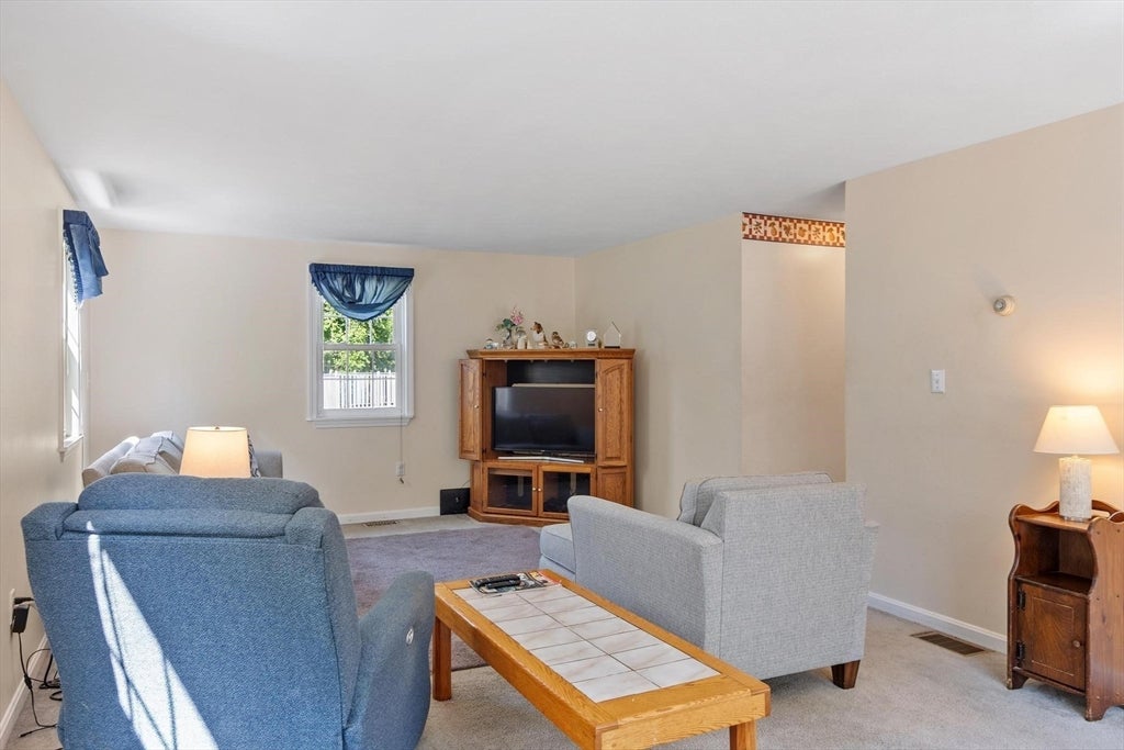 11 Chase Crescent, Merrimac, MA, 11 Chase Crescent, Merrimac, MA Photo #19