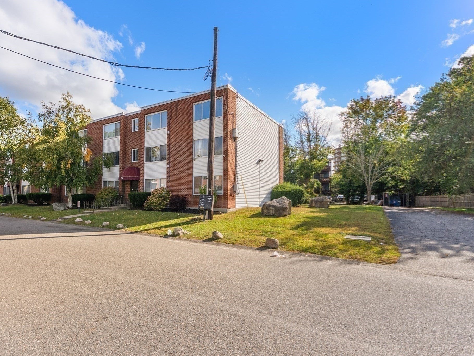 75 Colonel Bell Dr #12, Brockton, MA Photo #16