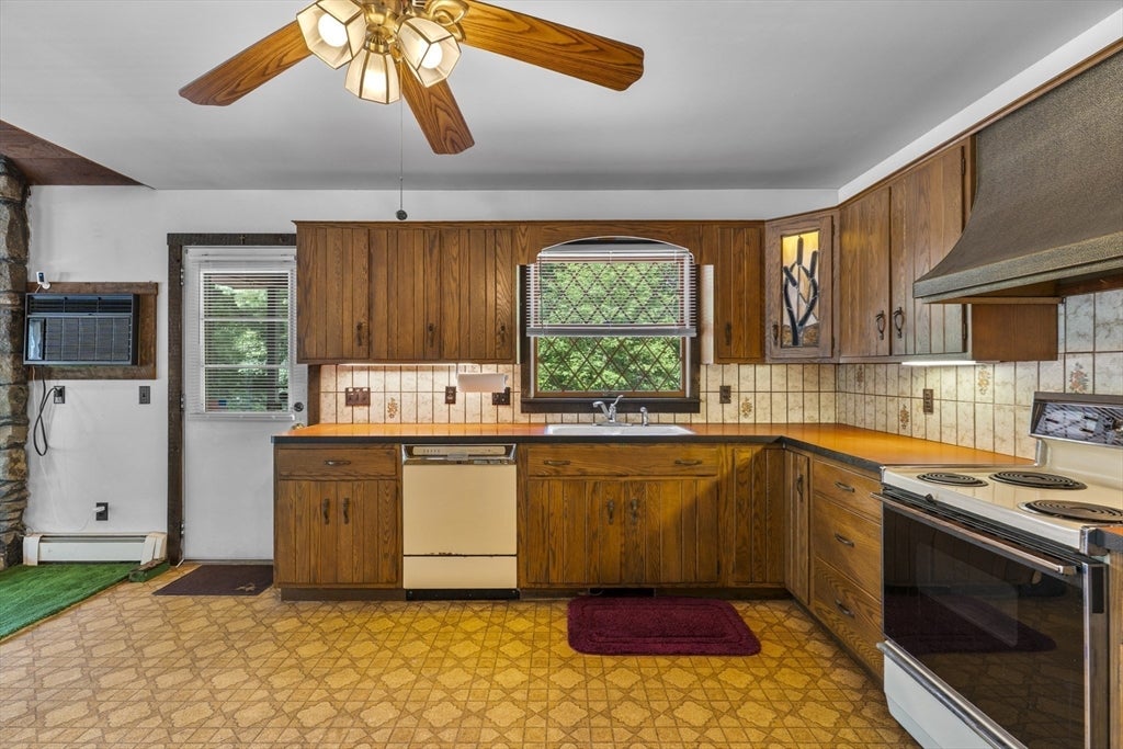 3 Babbitt Way, Berkley, MA, 3 Babbitt Way, Berkley, MA Photo #10