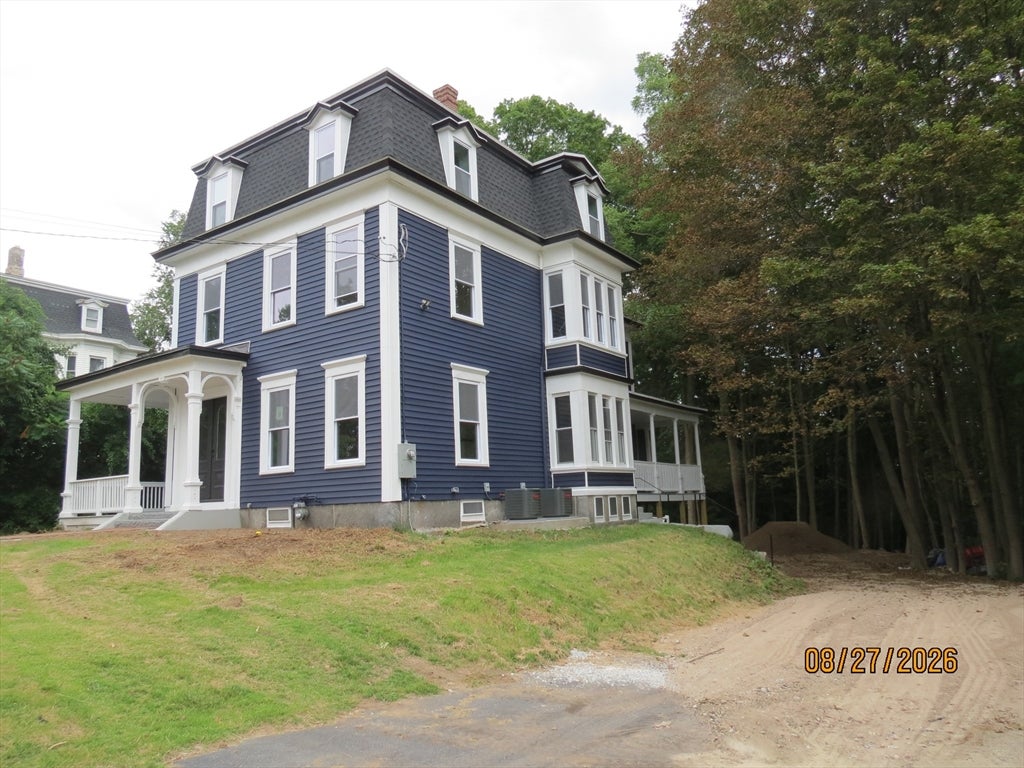51 Grove Avenue