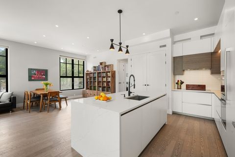 Photo of 8 Leverett St #3, Brookline, MA 02445 (MLS # 73470972)