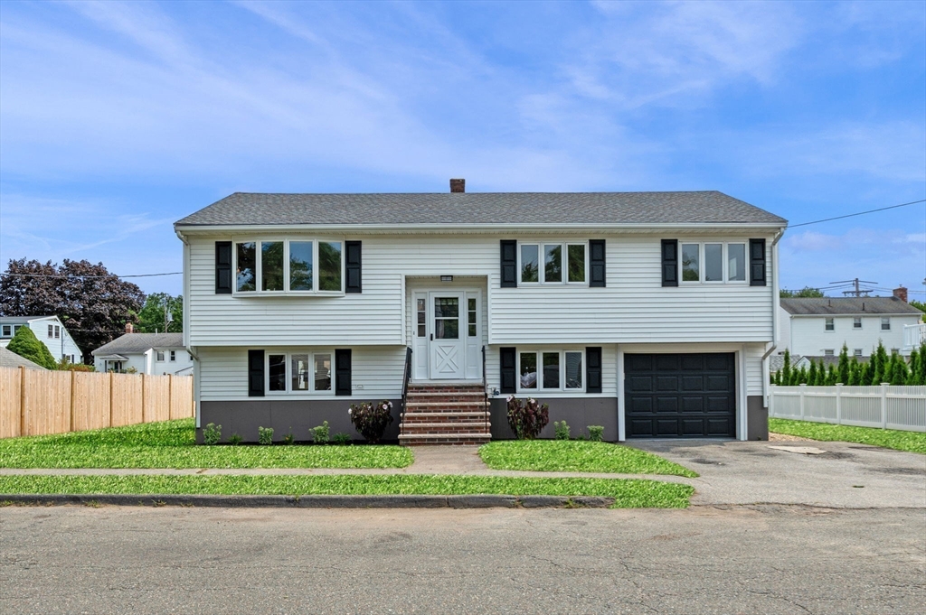 15 Canterbury Dr