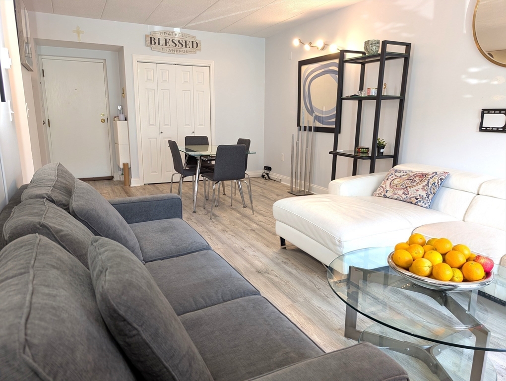 131 Franklin St 104