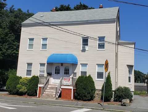 Photo of 7 Greenwood St #A, Wakefield, MA 01880 (MLS # 73517624)