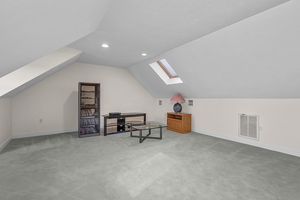 4 Dorset Drive, Walpole, MA, 4 Dorset Drive, Walpole, MA Photo #30