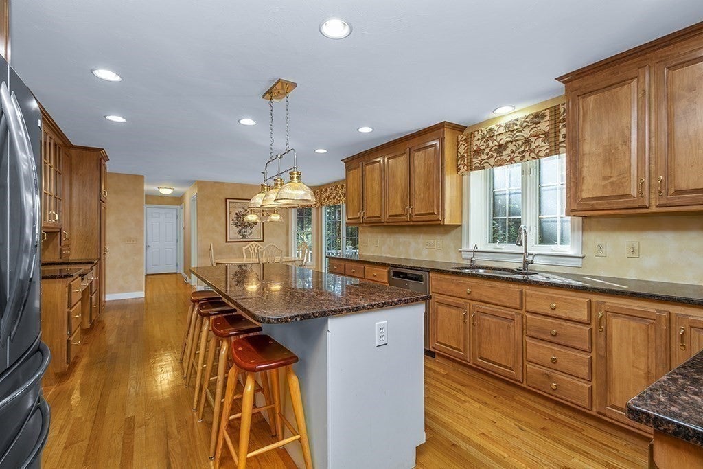 4 Dorset Drive, Walpole, MA, 4 Dorset Drive, Walpole, MA Photo #11