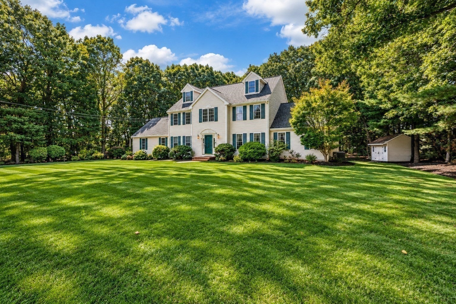 4 Dorset Drive, Walpole, MA, 4 Dorset Drive, Walpole, MA Photo #2