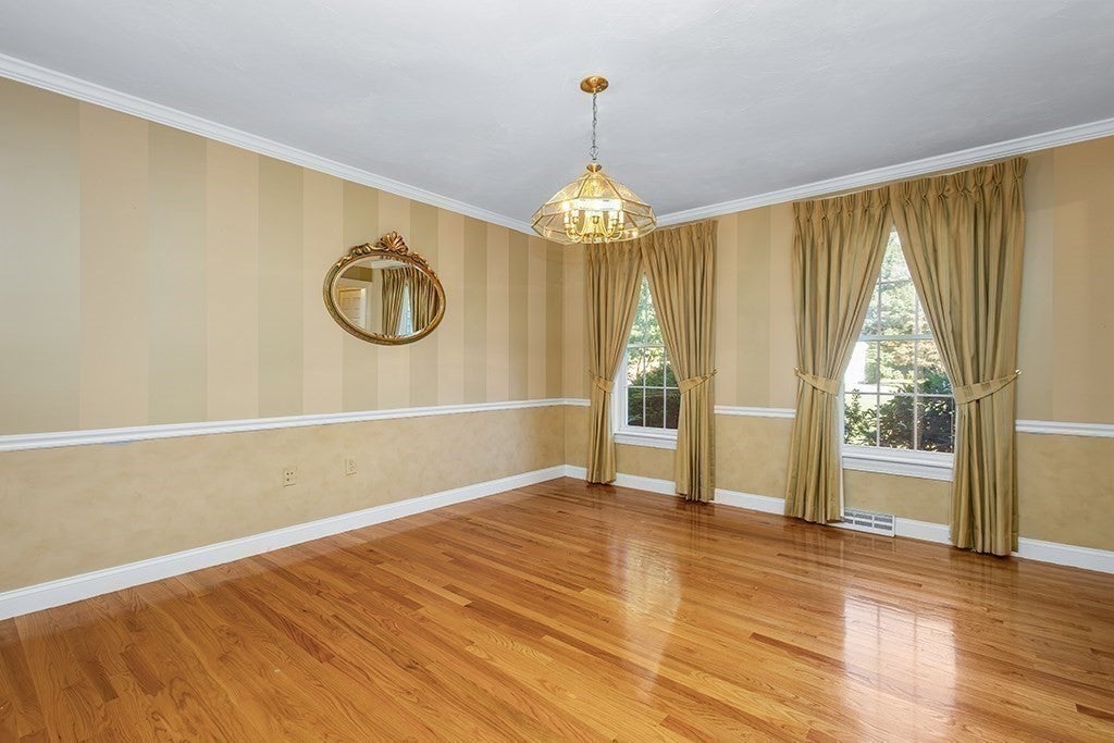 4 Dorset Drive, Walpole, MA, 4 Dorset Drive, Walpole, MA Photo #5