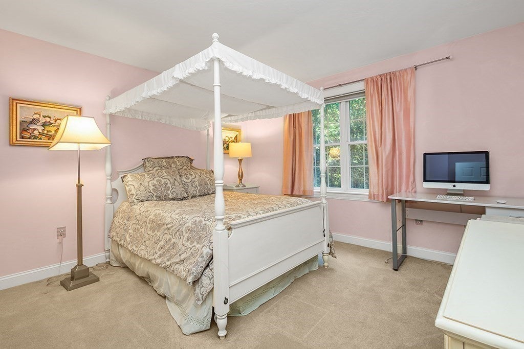 4 Dorset Drive, Walpole, MA, 4 Dorset Drive, Walpole, MA Photo #27