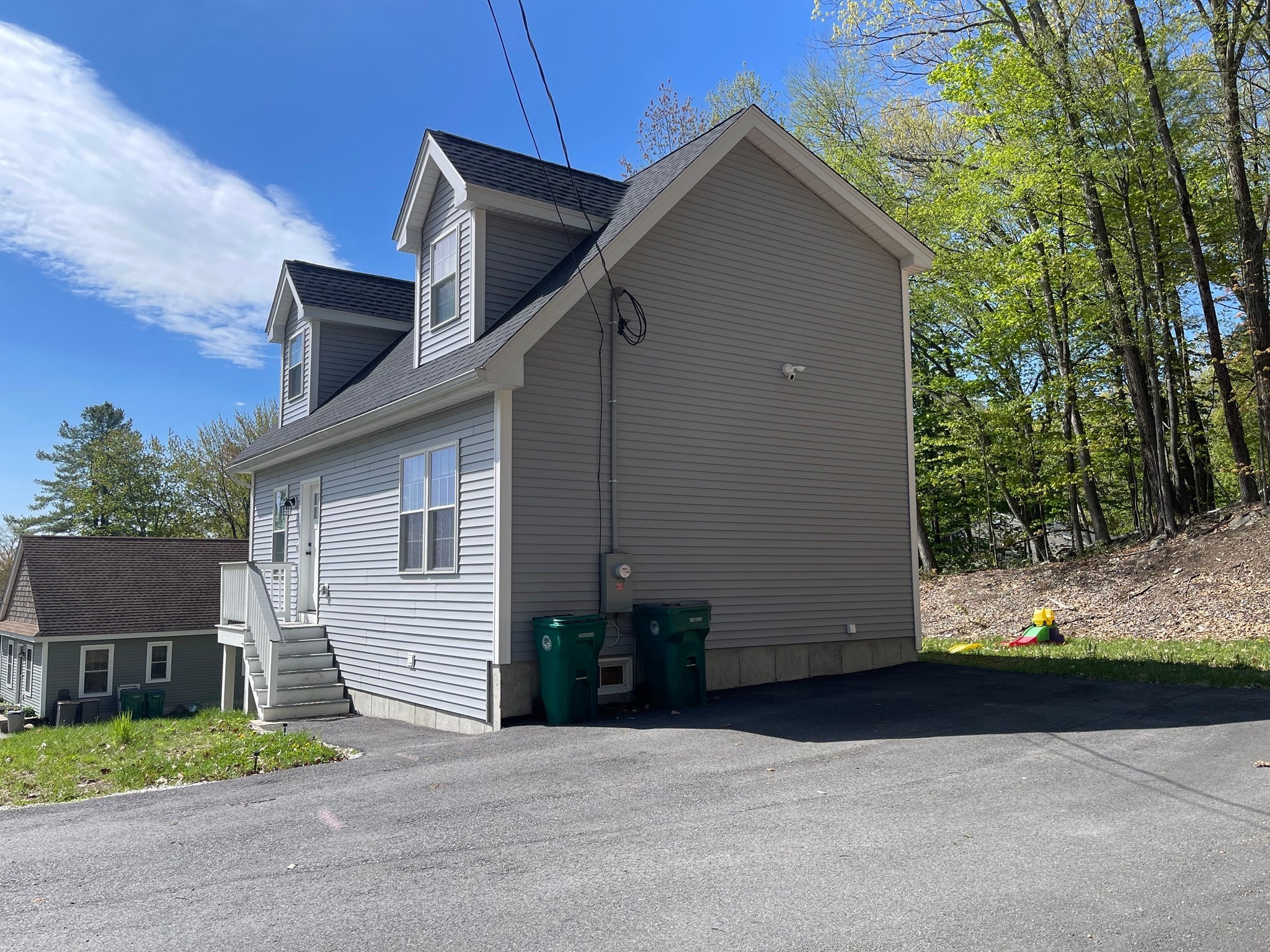 122 Swan Ave, Fitchburg MA 01420