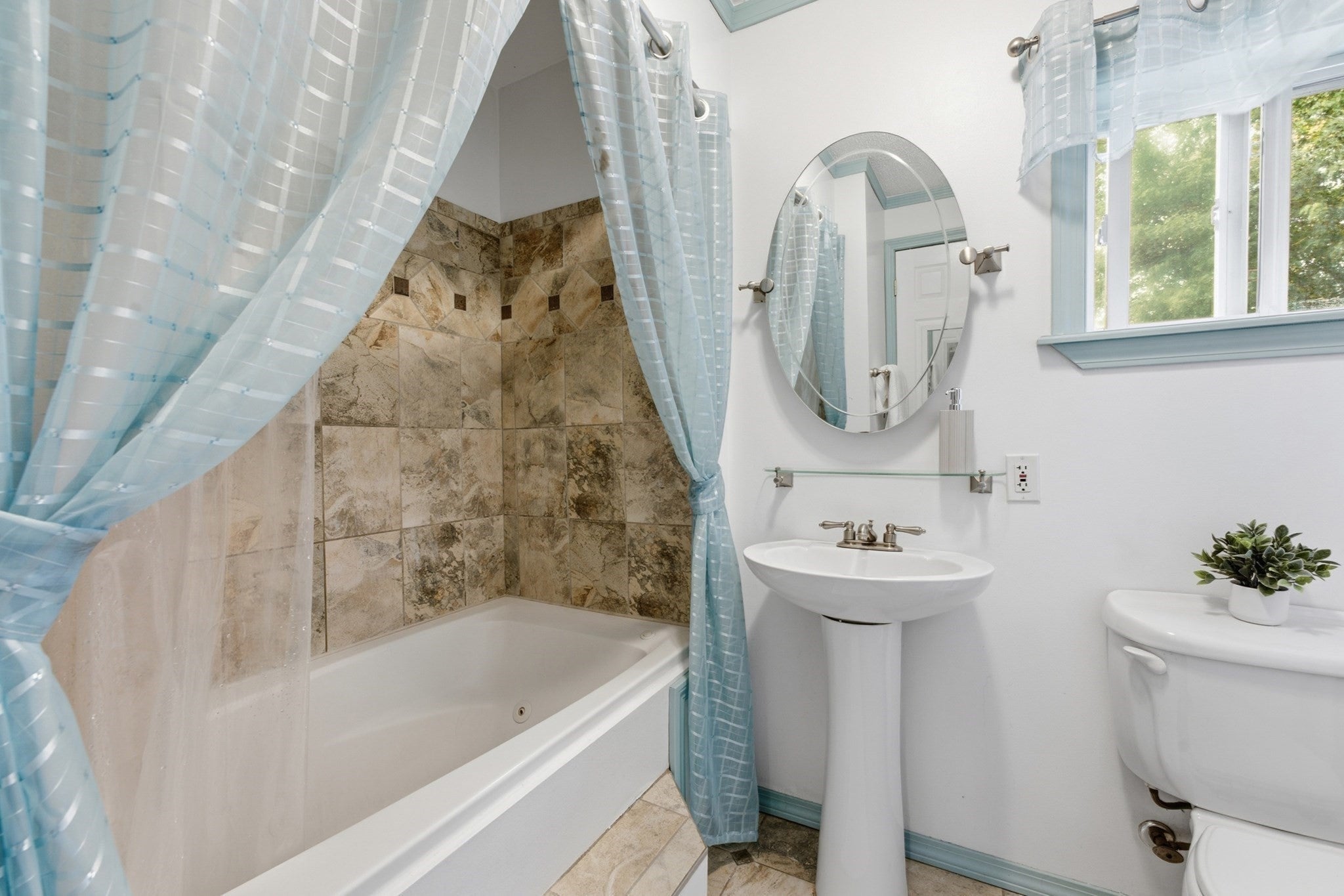 66 Barrison St, Springfield, MA, 66 Barrison St, Springfield, MA Photo #14