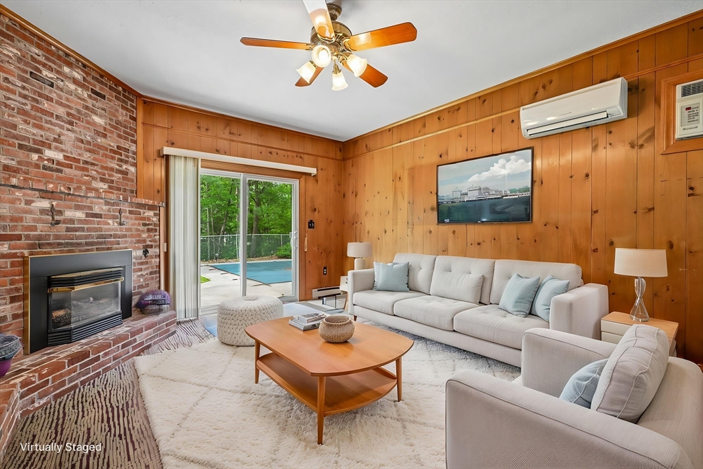 7 Farrwood Dr