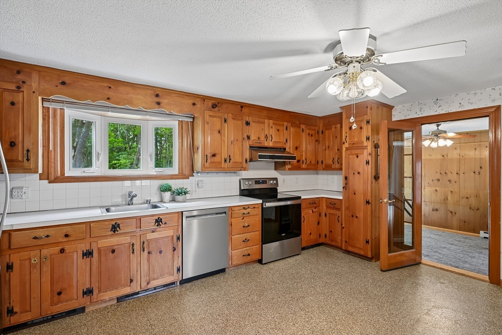 7 Farrwood Dr