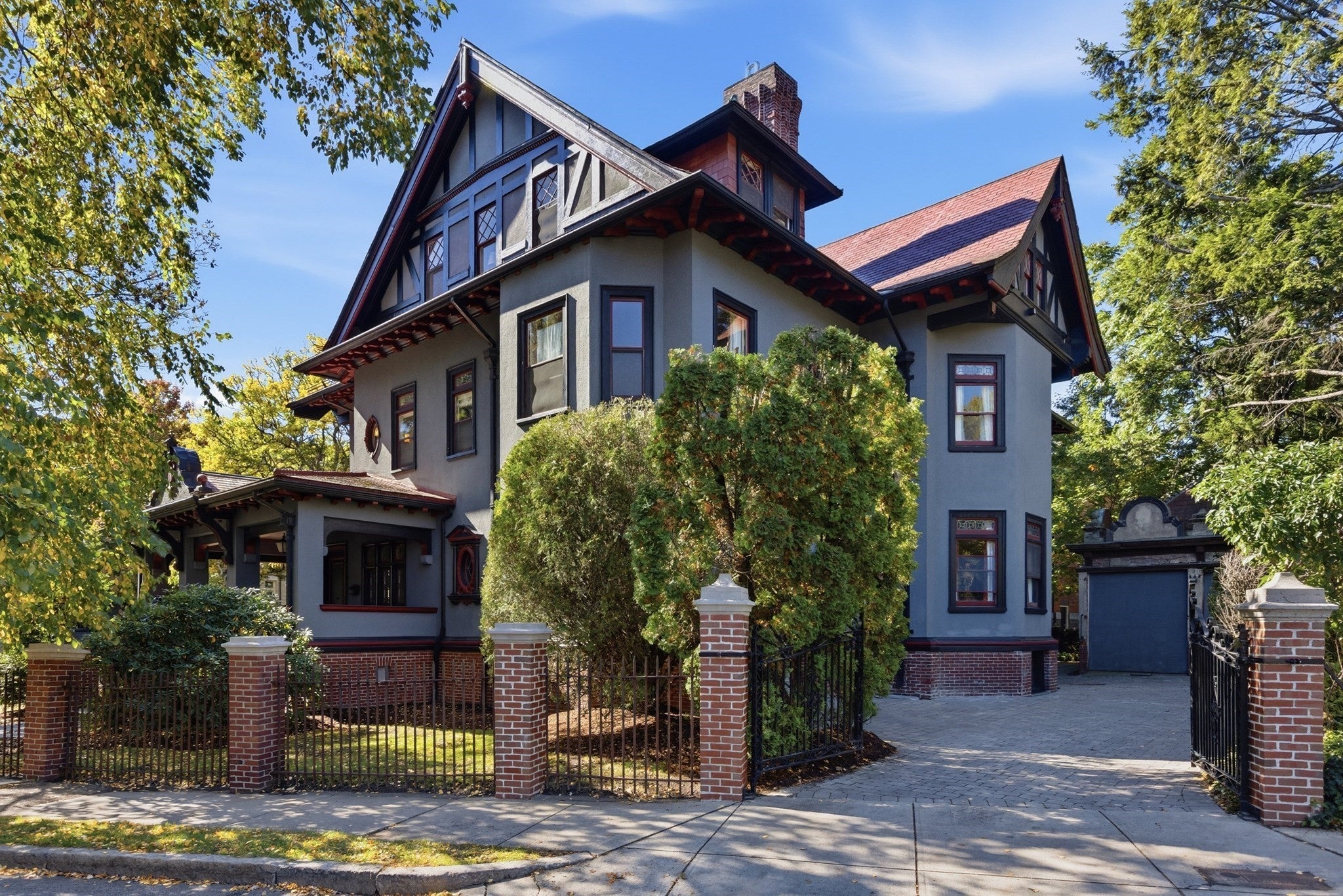 Photo of 46 Powell Street, Brookline, MA