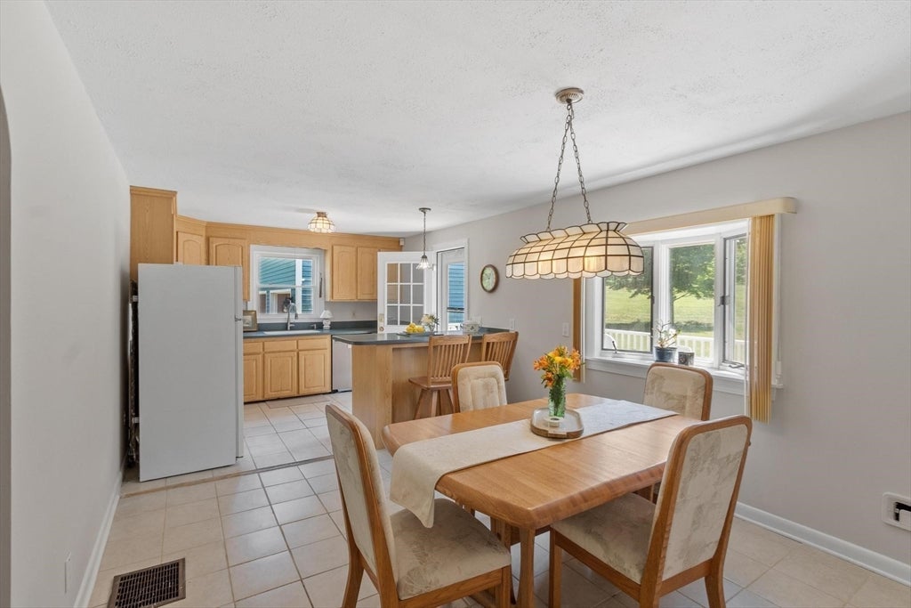 5 Noel Road, Andover, MA, 5 Noel Road, Andover, MA Photo #14