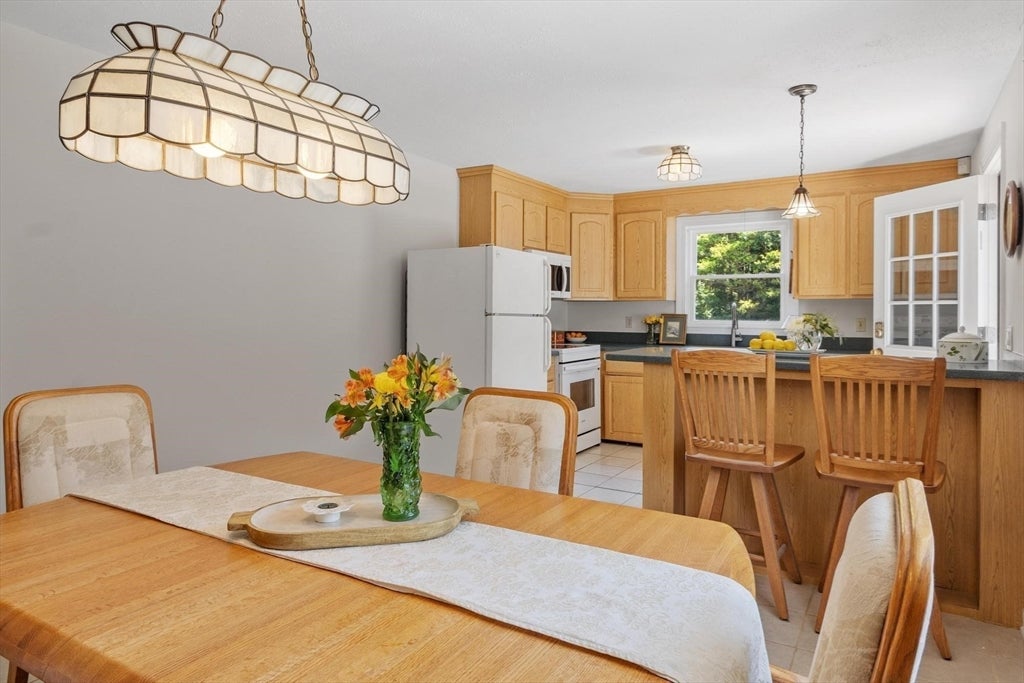 5 Noel Road, Andover, MA, 5 Noel Road, Andover, MA Photo #15