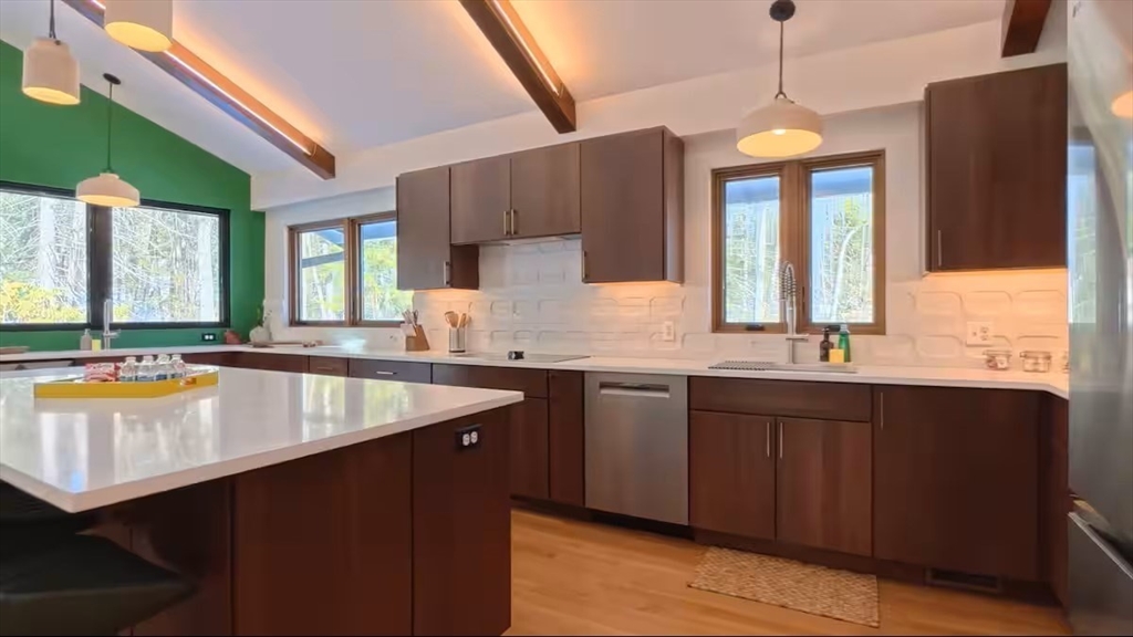 64 Newcomb Road Furnished