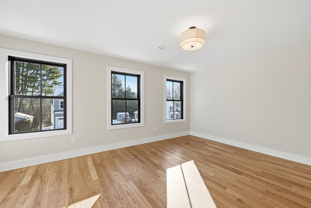 33 Landy Ave, Northampton, MA, 33 Landy Ave, Northampton, MA Photo #29