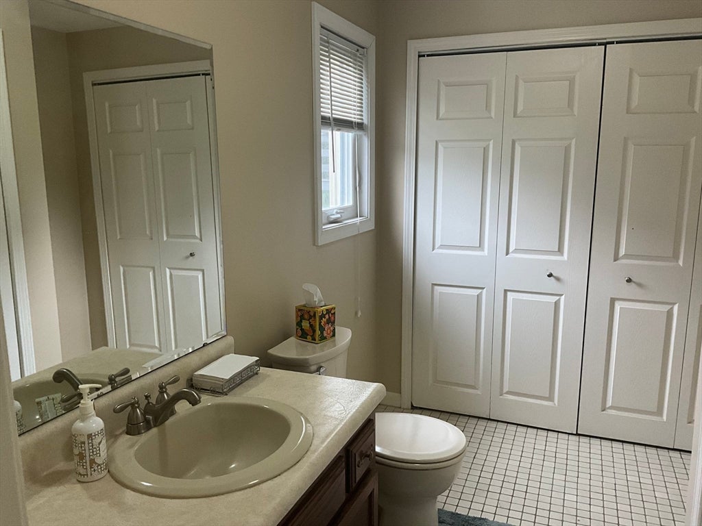 205 Comfort St #205, Bridgewater, MA, 205 Comfort St #205, Bridgewater, MA Photo #11