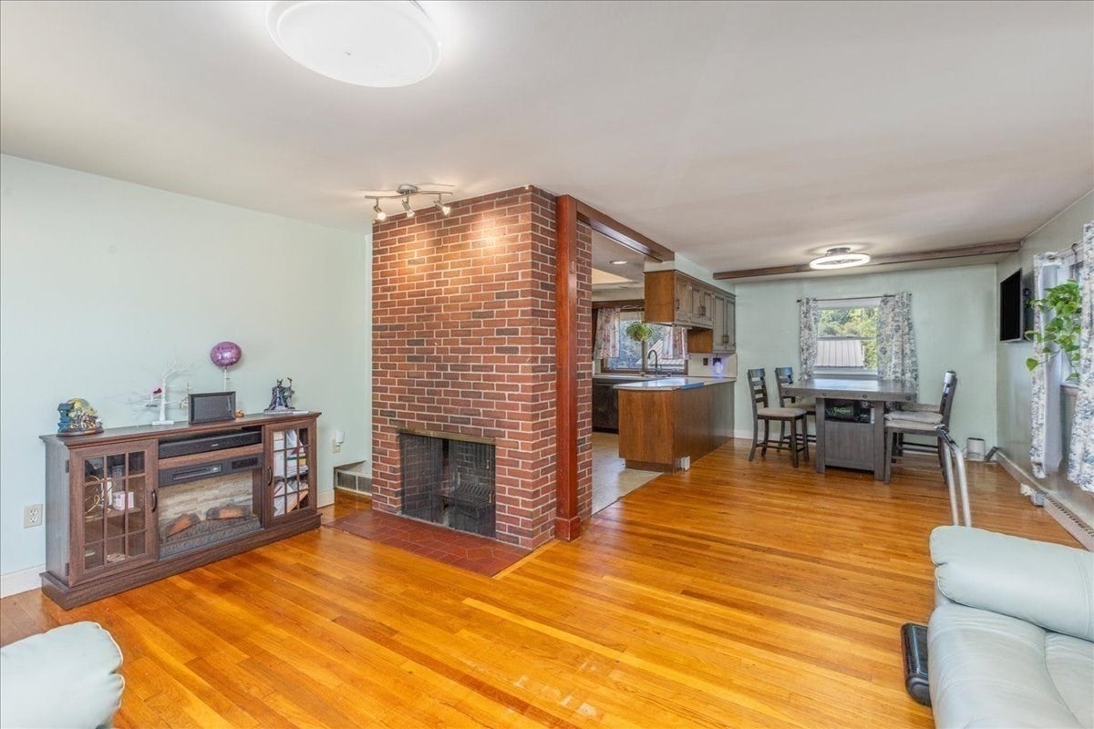 57 Elm St, Salisbury, MA Photo #11