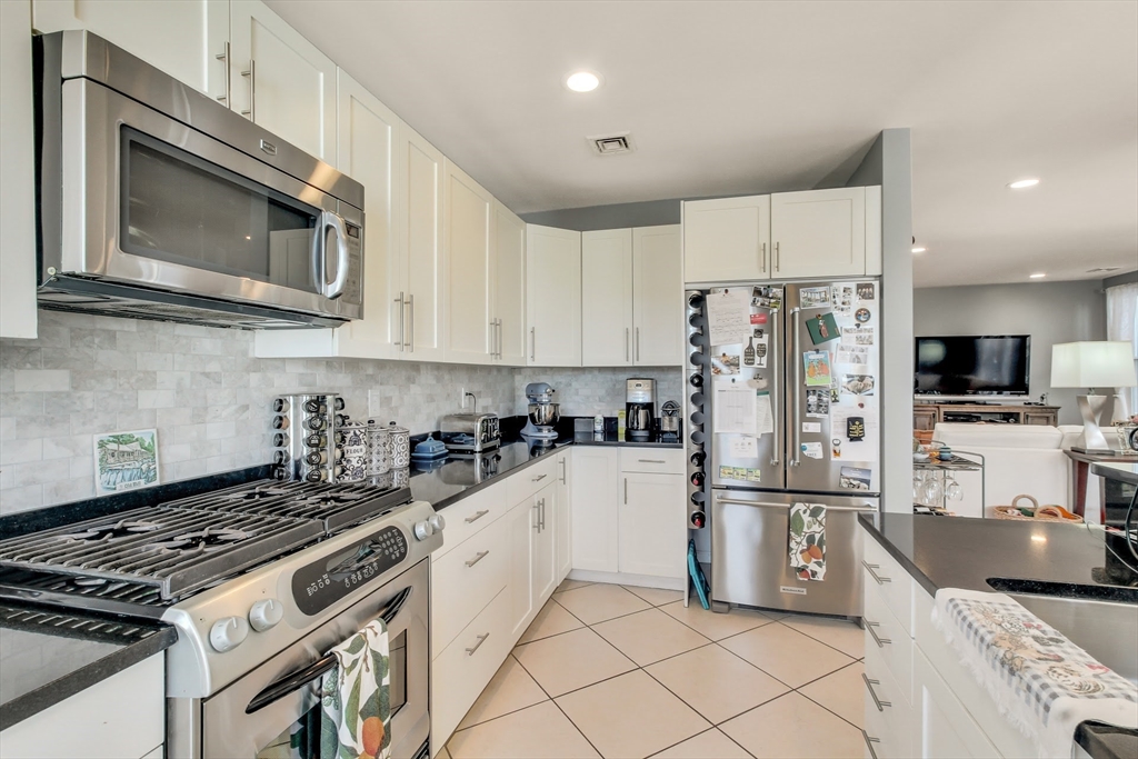 28 Monument St 3