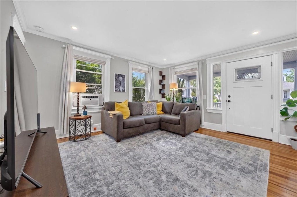 93 Sachem St
