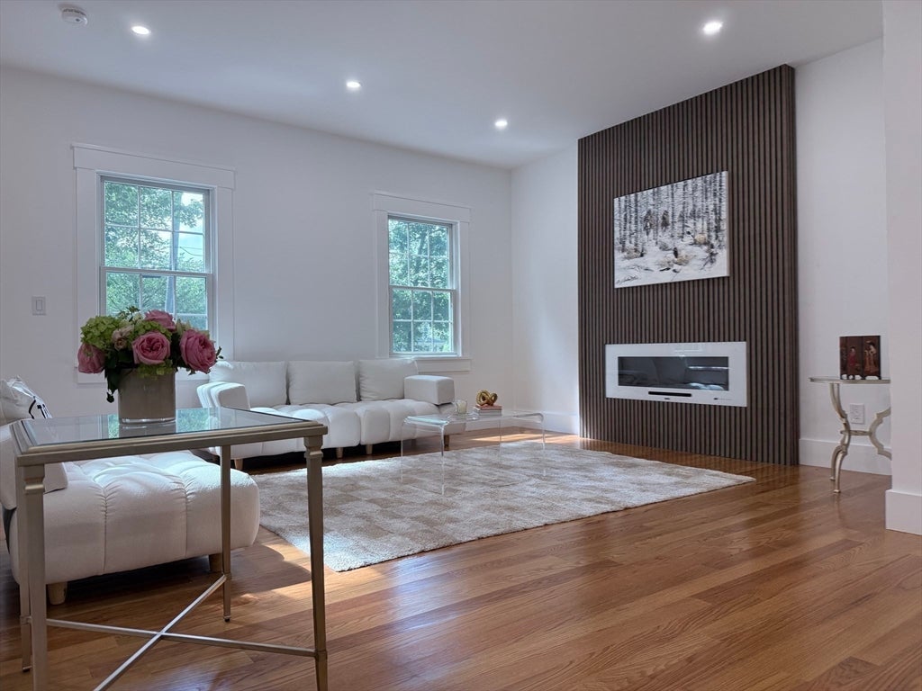 32 Hickory Cliff Rd, Newton, MA, 32 Hickory Cliff Rd, Newton, MA Photo #9