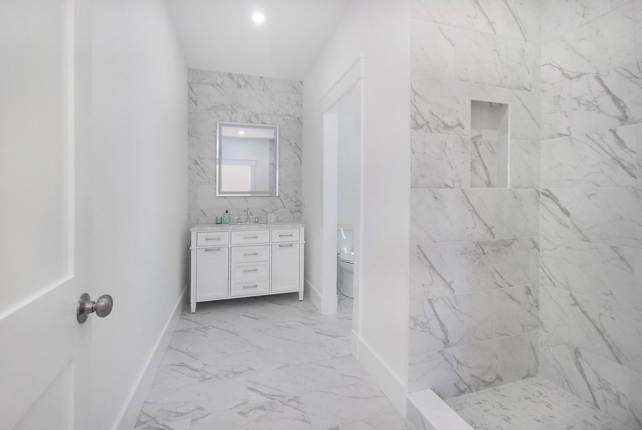 32 Hickory Cliff Rd, Newton, MA, 32 Hickory Cliff Rd, Newton, MA Photo #6