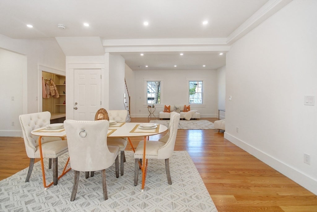 32 Hickory Cliff Rd, Newton, MA, 32 Hickory Cliff Rd, Newton, MA Photo #10