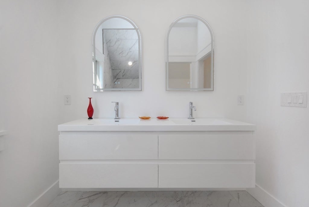 32 Hickory Cliff Rd, Newton, MA, 32 Hickory Cliff Rd, Newton, MA Photo #29
