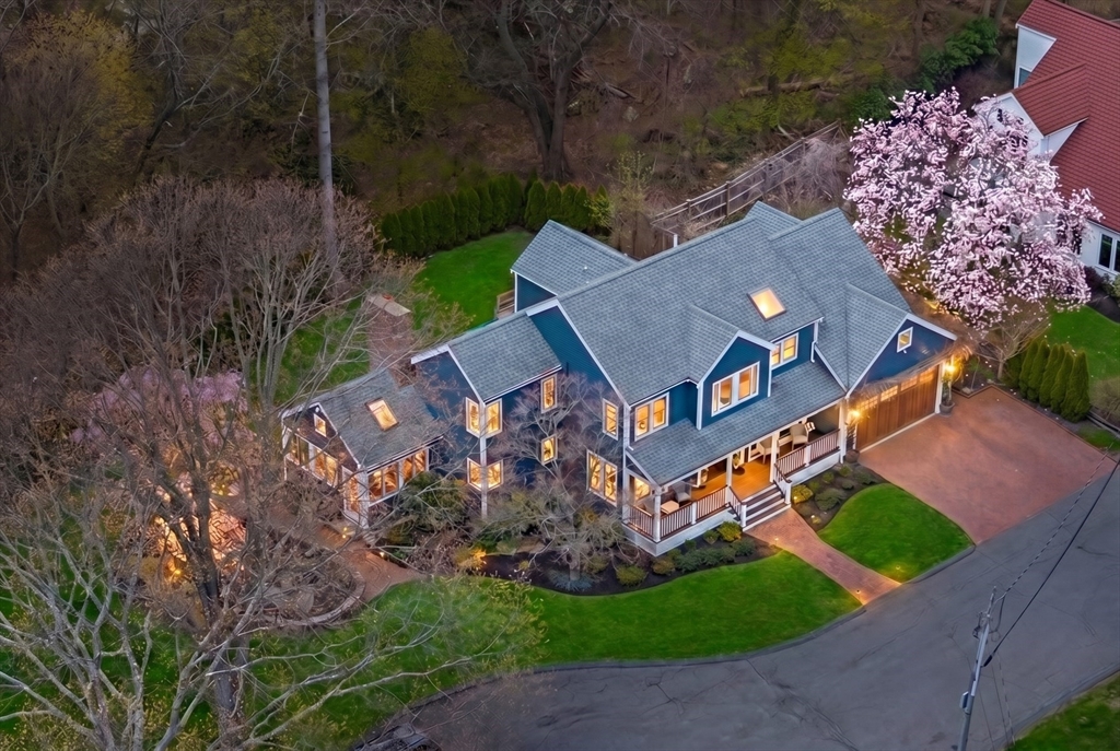 3 Beacon Heights Ln