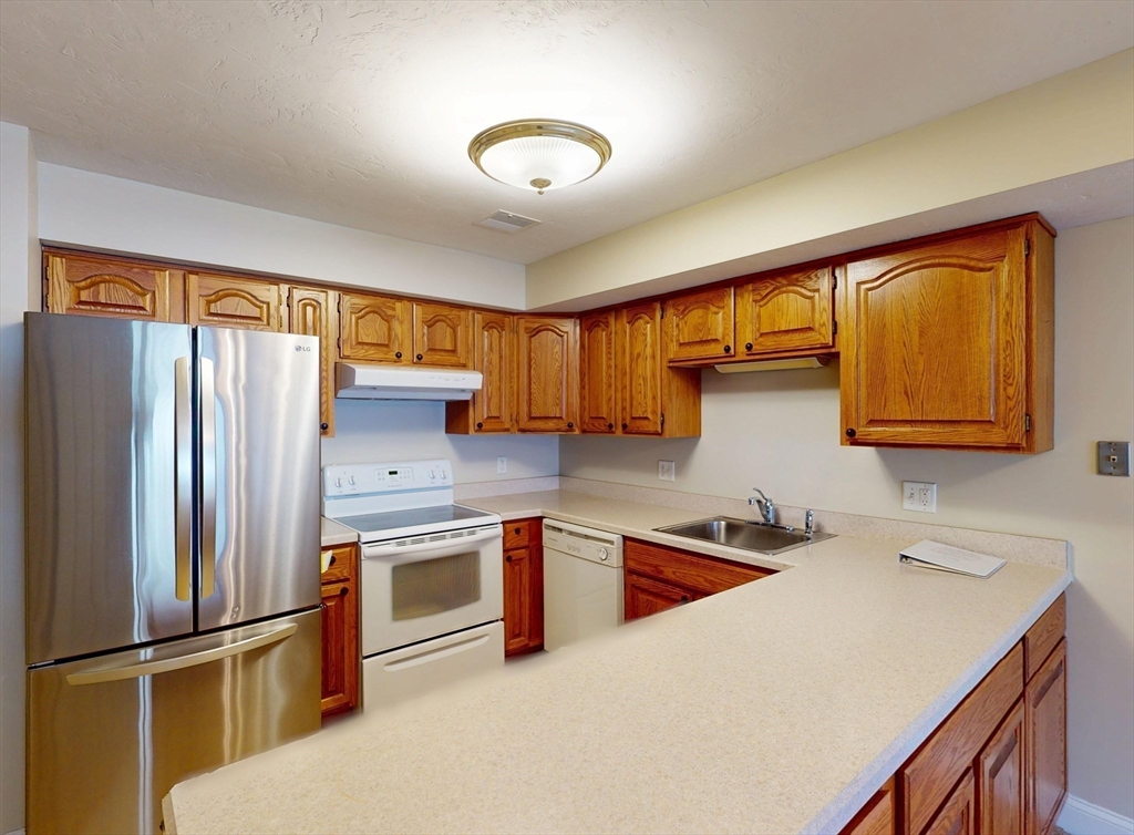 23 Greenleaves Drive 105