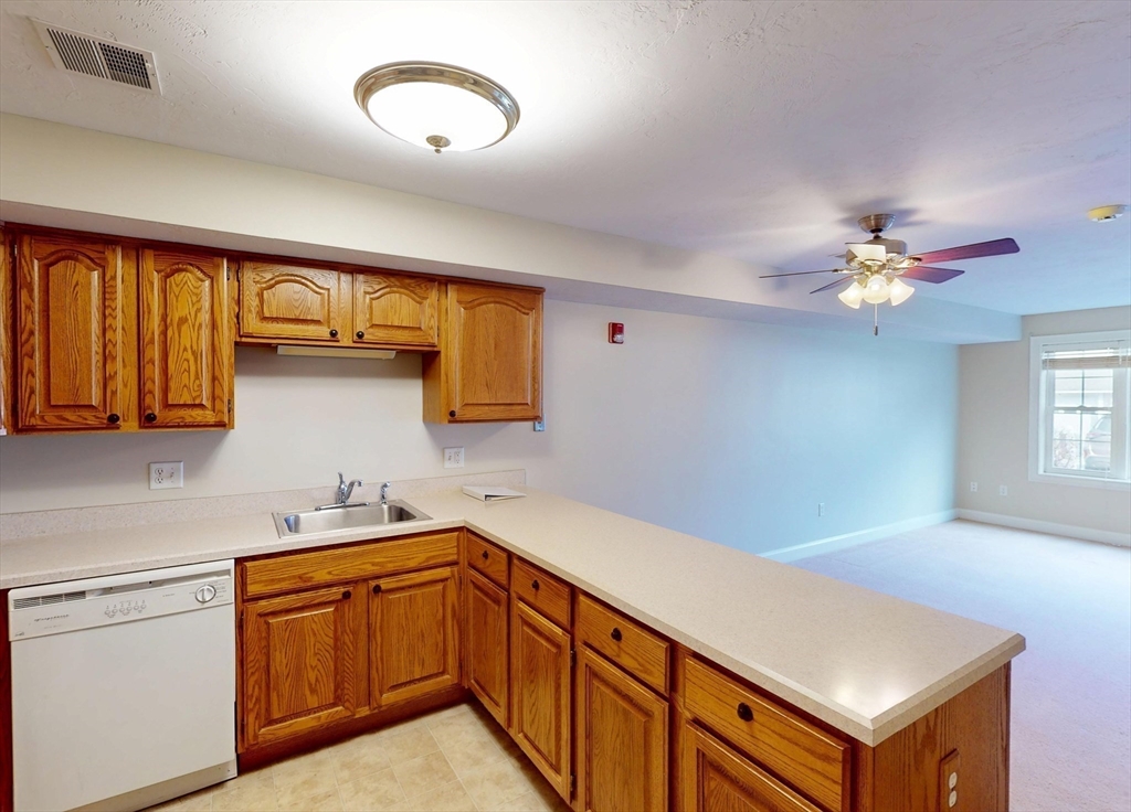 23 Greenleaves Drive 105