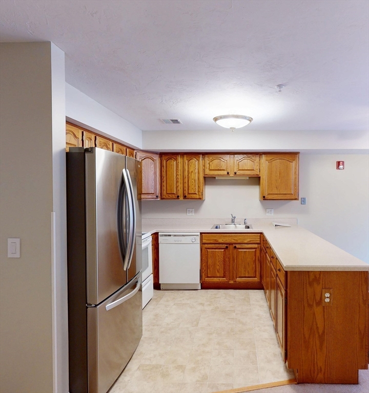 23 Greenleaves Drive 105