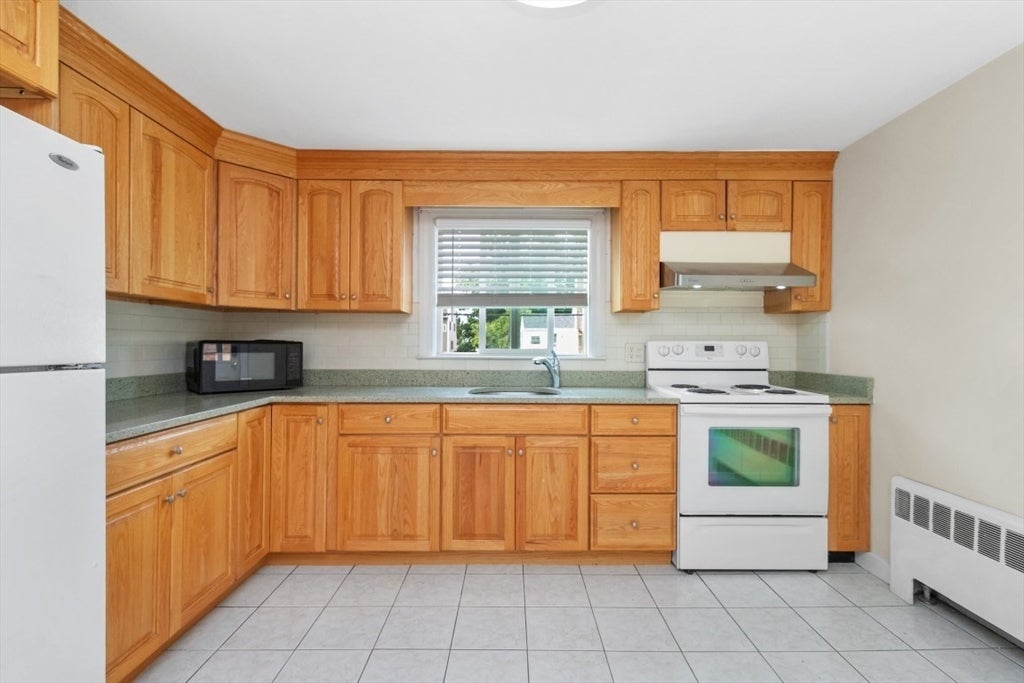 37 Kenmore Rd, Waltham, MA, 37 Kenmore Rd, Waltham, MA Photo #4
